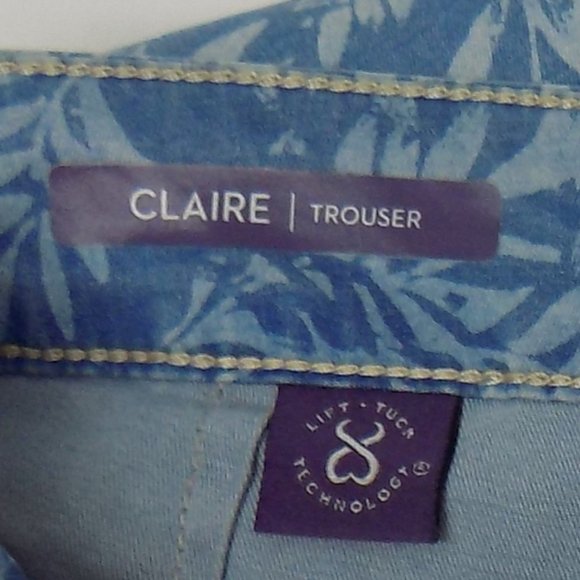 NYDJ - Claire Trouser Palace Leaves Print Size 10P NWT TORN LEG BOTTOM READ! - Picture 9 of 13